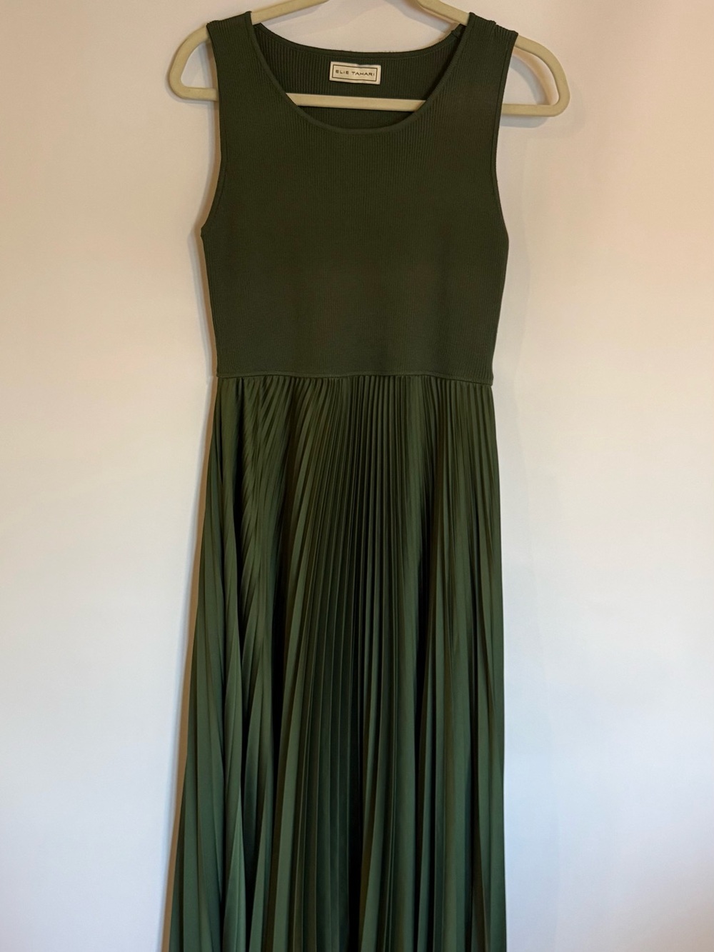 Elie Tahari Olive Green Sleeveless Pleated Maxi Dress